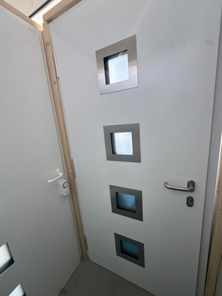 Witte Hormann voordeur met vierkante ramen, Doe-het-zelf en Verbouw, Deuren en Horren, Ophalen, Gebruikt, 80 tot 100 cm, Buitendeur