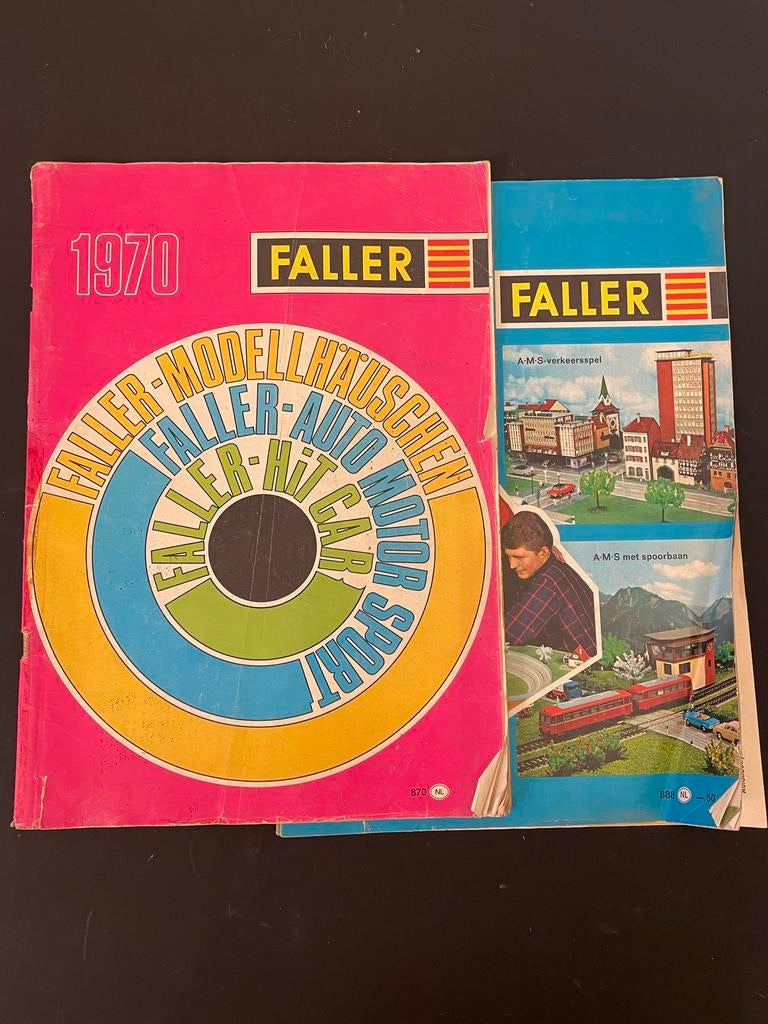 DOOS 4 - 2 stuks Faller AMS catalogi 1970 - 1968, Ophalen of Verzenden, Gelezen, Catalogus