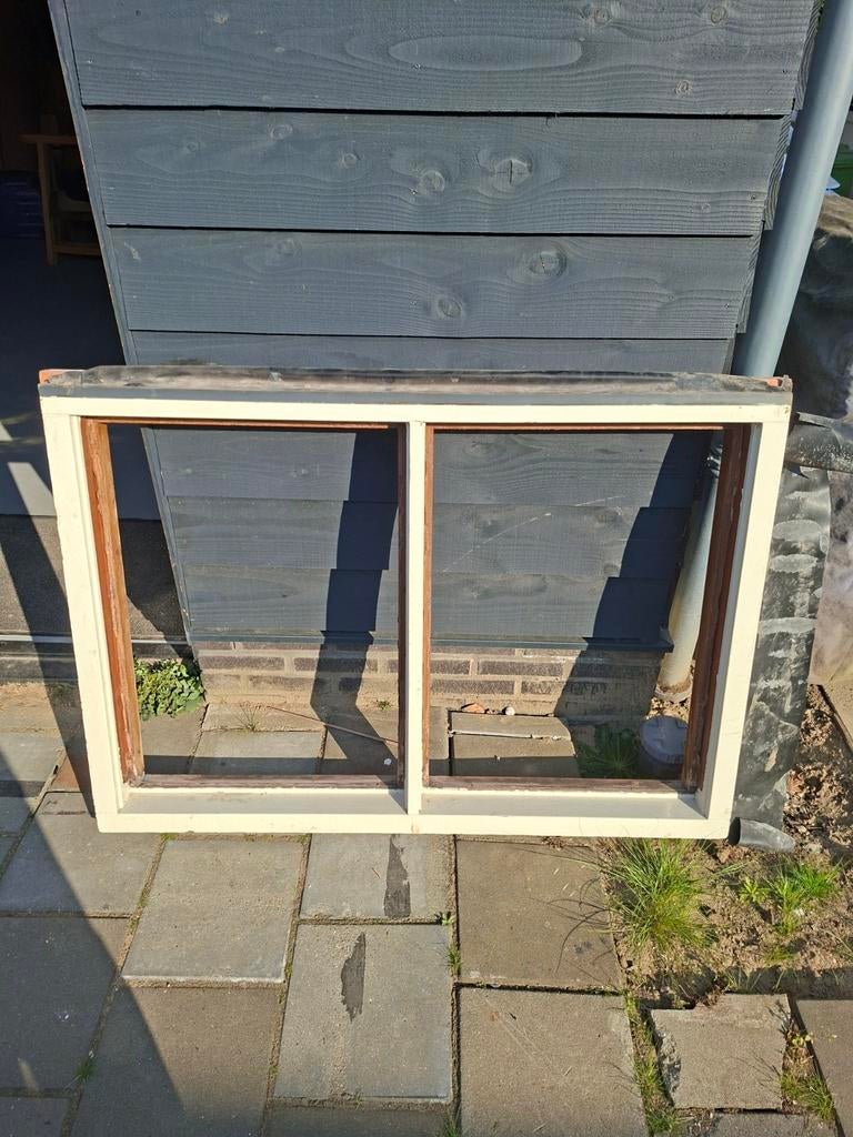 Hardhouten kozijn voor dubbel glas, Doe-het-zelf en Verbouw, Kozijnen en Schuifpuien, Gebruikt, Raamkozijn, 75 tot 150 cm, Hout