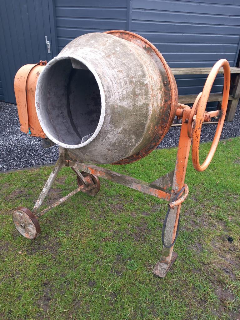 Te koop betonmolen, Doe-het-zelf en Verbouw, Betonmolens, Ophalen, Gebruikt