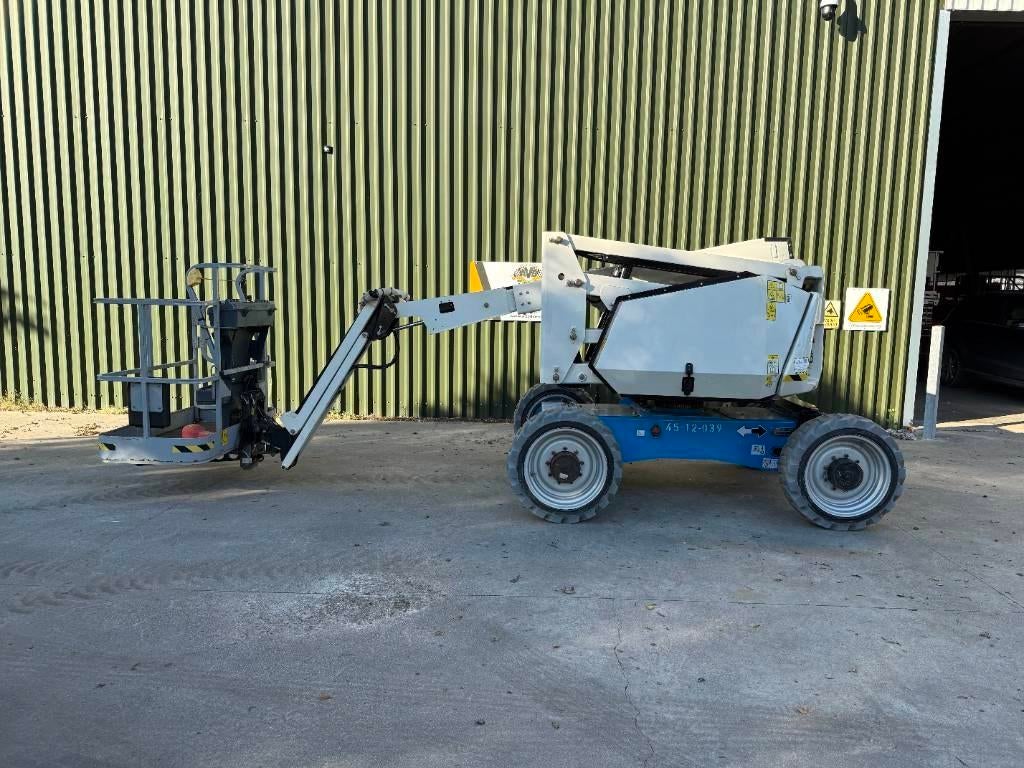 JLG H 340 AJ 12m hybride knikarm hoogwerker 4x4 (bj 2020), Zakelijke goederen, Machines en Bouw | Liften, Steigers en Ladders