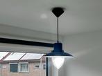 Blauwe hanglamp met glazen kap, Ophalen of Verzenden, Gebruikt, Glas, Minder dan 50 cm