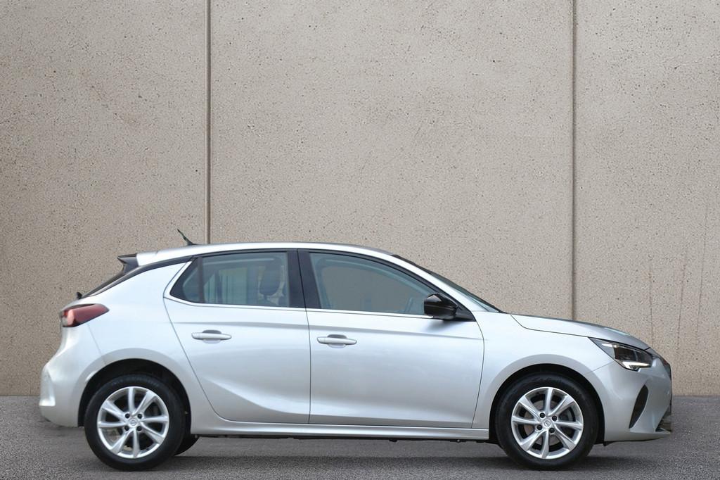 Opel Corsa 1.2 Elegance 100PK | Navigatie | Parkeersensoren, Voorwielaandrijving, 101 pk, Gebruikt, Leder en Stof