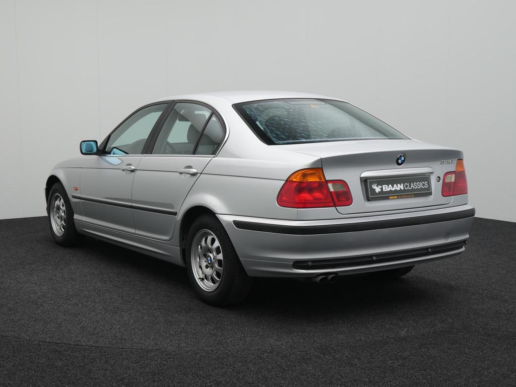 BMW 3-serie 320i Executive | Lage km | (bj 2000, automaat), Auto's, Automaat, Achterwielaandrijving, 150 pk, Bedrijf