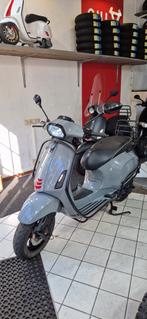 Vespa sprint 2017 nardo grey € 1500, Ophalen of Verzenden, Zo goed als nieuw, Benzine, Overige modellen