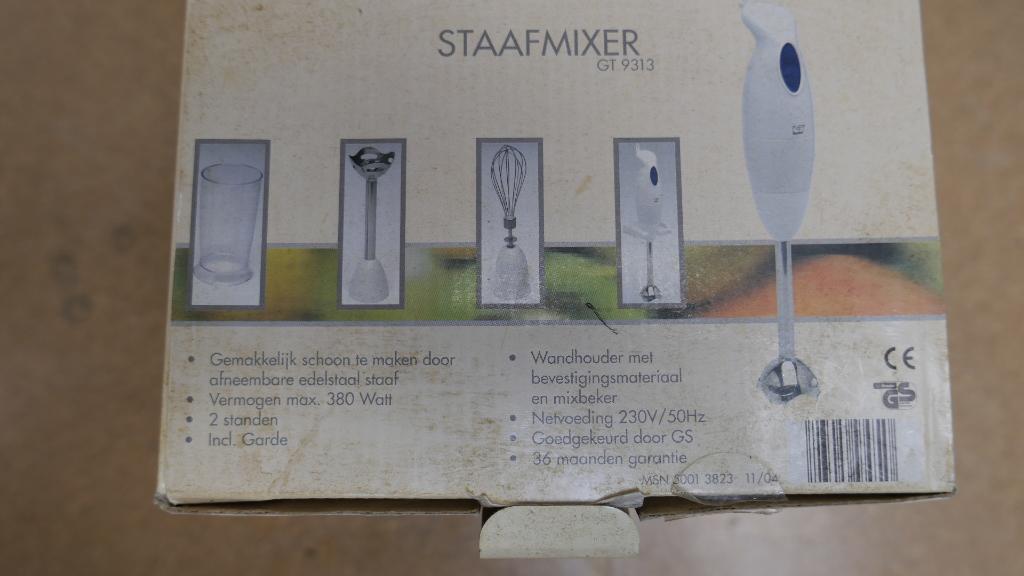 Staafmixer met klopper, mixbeker en wandhouder, Huis en Inrichting, Keuken | Keukenbenodigdheden, Ophalen of Verzenden, Zo goed als nieuw