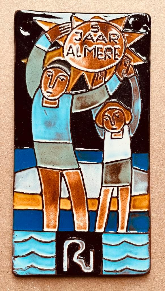 Henk Potters - Almere 5 jaar Jubileum Tegel 1982 Gesigneerd, Antiek en Kunst, Kunst | Overige Kunst, Ophalen of Verzenden