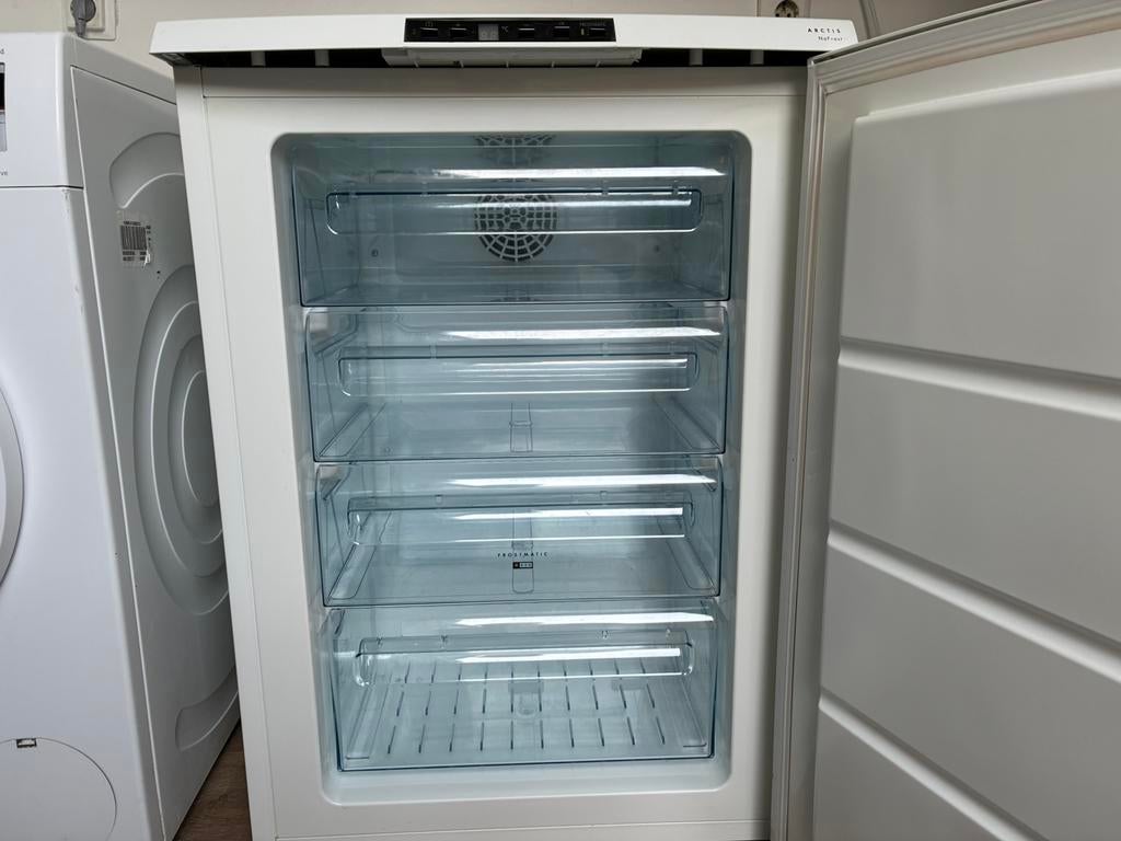 In nette staat AEG NoFrost Vriezer, AEG, Minder dan 60 cm, Ophalen of Verzenden, Zo goed als nieuw