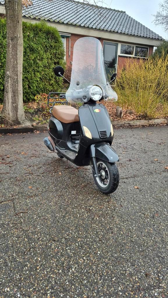 Te koop Iva Lux / agm vx50 uit 2016, Fietsen en Brommers, Brommers | Overige merken, Gebruikt, Maximaal 25 km/u, Ophalen