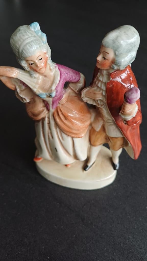 Porseleinen beeldje, Ophalen