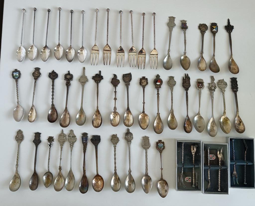 Verzilverde lepeltjes en vorkjes, Antiek en Kunst, Antiek | Bestek, Ophalen of Verzenden