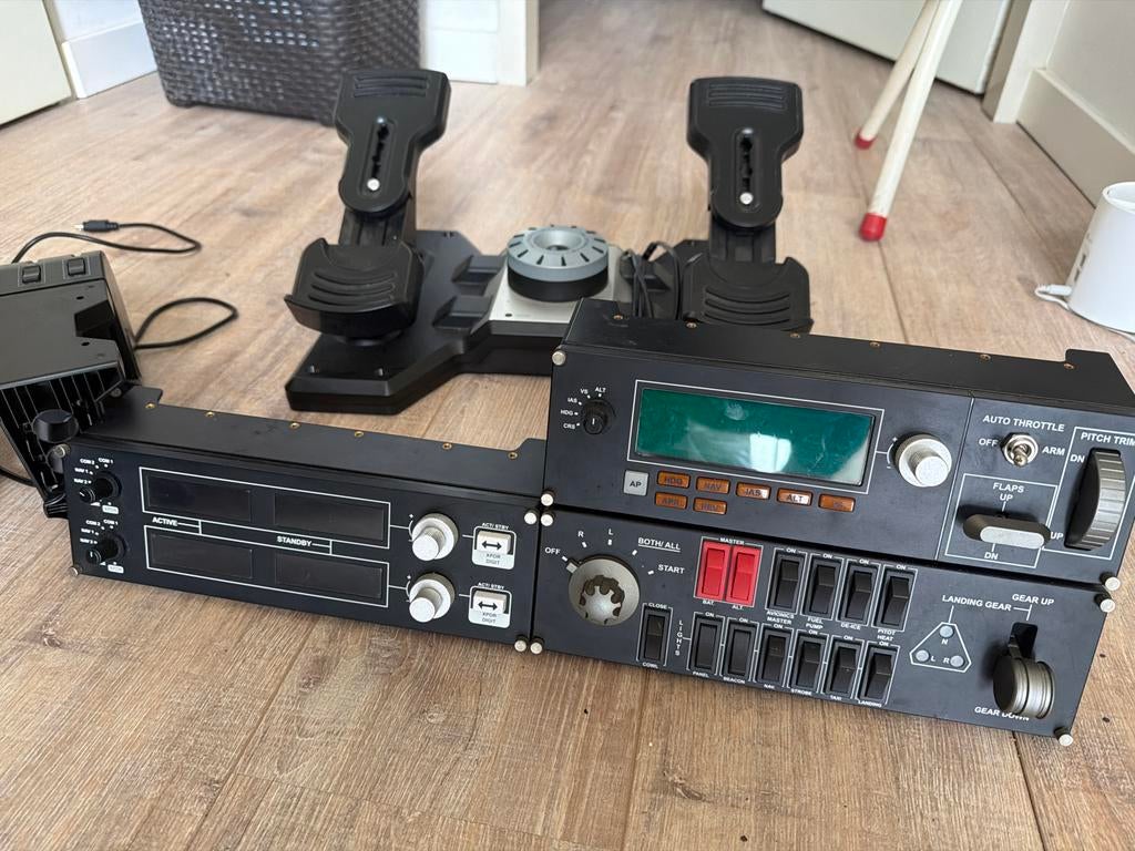 Logitech Vlieg Set - Zo goed als nieuw, Ophalen, Zo goed als nieuw