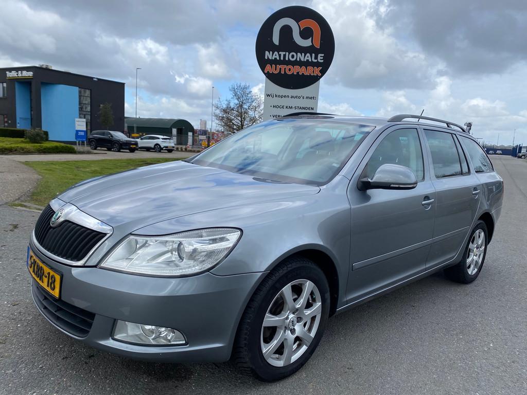 Skoda Octavia Combi 2013 * 1.6 TDI Greentech Ambition * EURO, Auto's, Skoda, Voorwielaandrijving, Euro 5, Gebruikt, 4 cilinders