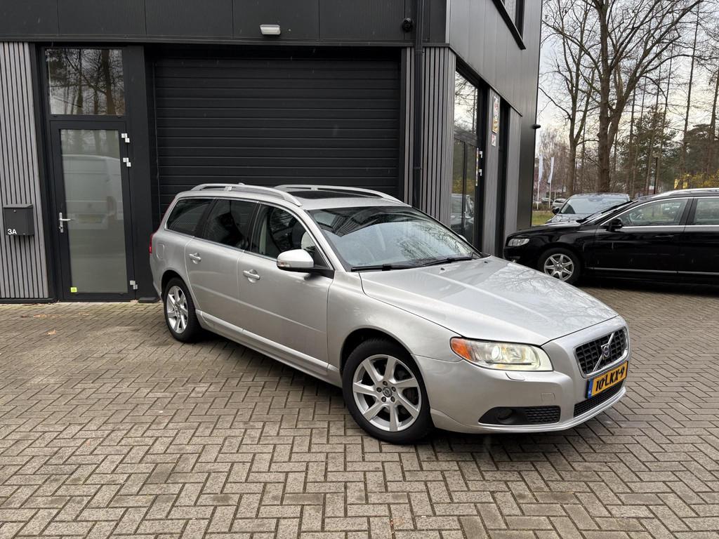 Volvo V70 2.5T Summum, Auto's, Stof, 2521 cc, Verwarming stoelen achter, 93 €/maand