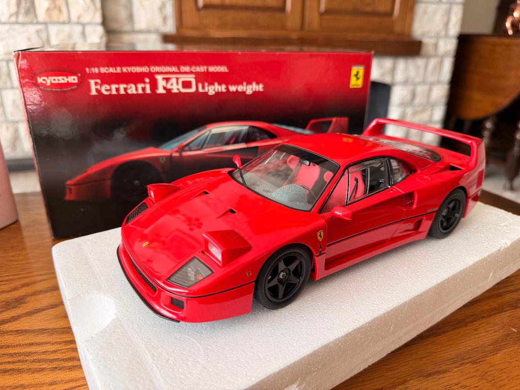 Kyosho Ferrari F40 Lightweight 1:18, Hobby en Vrije tijd, Modelauto's | 1:18, Ophalen of Verzenden, Zo goed als nieuw, Kyosho