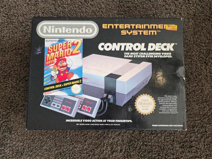 Nintendo NES Control Deck + Super Mario Bros 2 CIB, Spelcomputers en Games, Spelcomputers | Nintendo NES, Gebruikt, Met 1 controller
