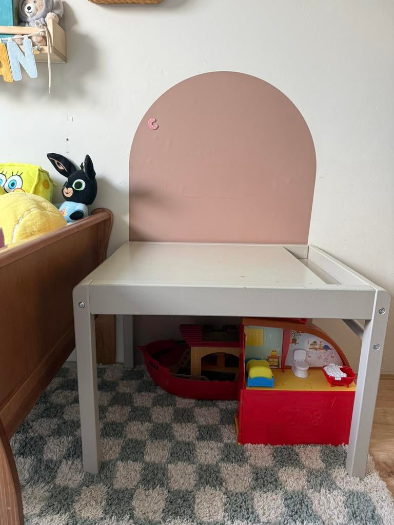 H&M kinder tafel met bijpassende boekenrek, Ophalen, Gebruikt, Tafel(s) en Stoel(en)