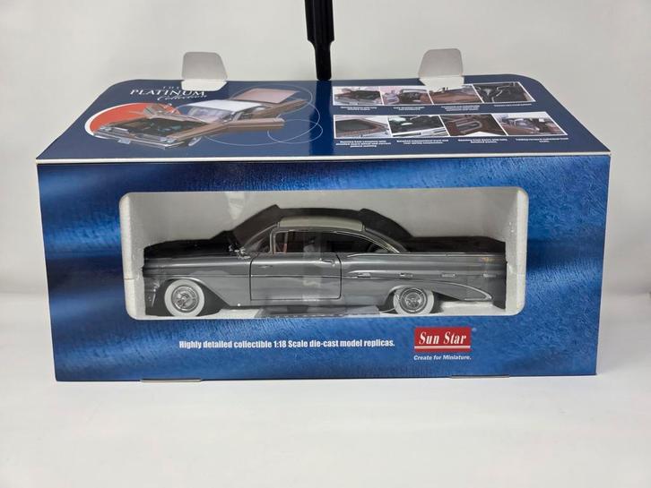 Pontiac Bonneville 1959  1:18 in OVP Sun star, Hobby en Vrije tijd, Modelauto's | 1:18, Zo goed als nieuw, Sun Star, Ophalen of Verzenden