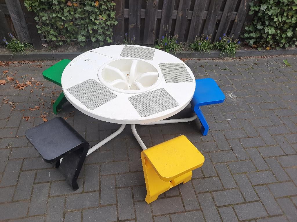 Kinder speeltafel 5 zitjes,opbergbak 1 lego bouwplaat mist, Ophalen, Gebruikt
