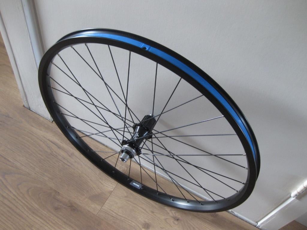 Achterwiel Bullitt, 26” 142x12 mm, Deore XT, steekas NIEUW!, Wiel, Bakfiets, Nieuw, Ophalen of Verzenden