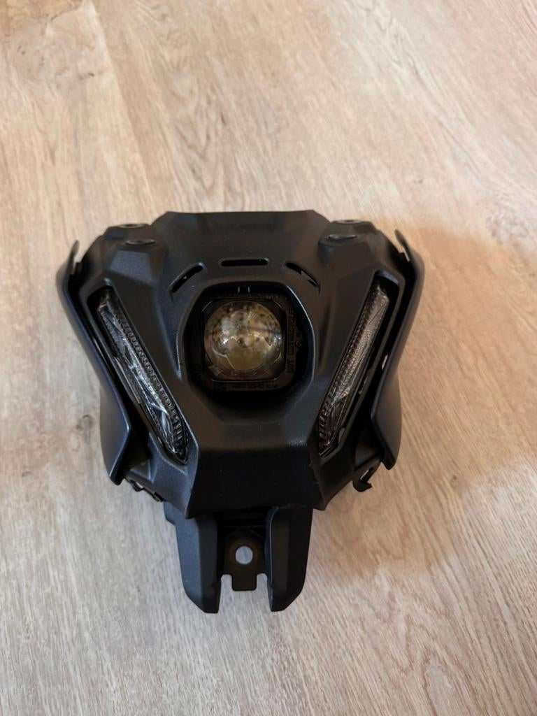 Yamaha mt 09 koplamp 2021 tot 2023, Ophalen of Verzenden, Gebruikt