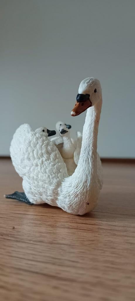 Zwaan met kuikens beeldje schleich, Ophalen of Verzenden