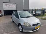 Toyota Yaris 1.0-16V VVT-i Terra 3 deurs, Stof, Gebruikt, 4 cilinders, 400 kg