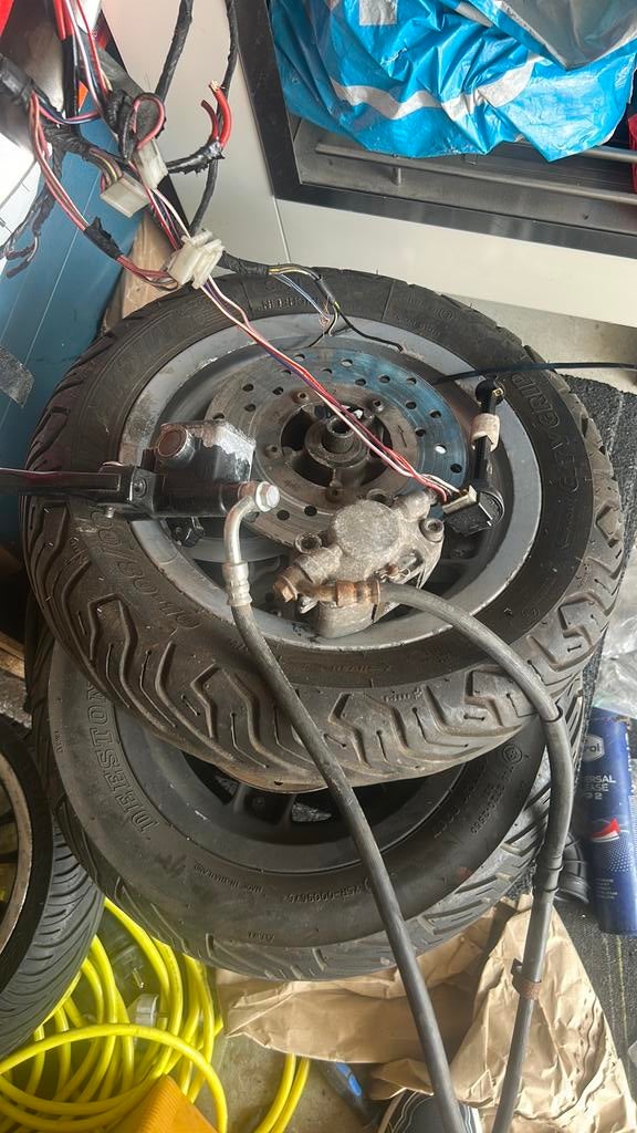 piaggio zip remsysteem op druk, Ophalen of Verzenden, Zo goed als nieuw, Overige typen