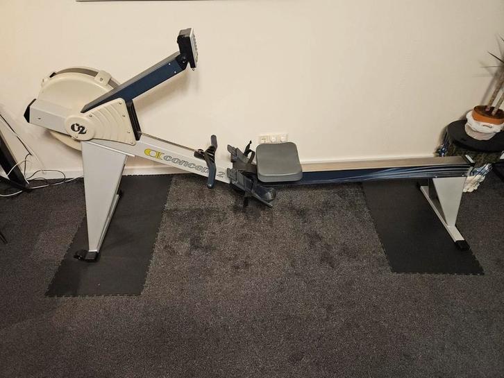 Concept 2 Roeitrainer met PM4 - Topkwaliteit Roeien, Sport en Fitness, Fitnessapparatuur, Zo goed als nieuw, Buik, Ophalen