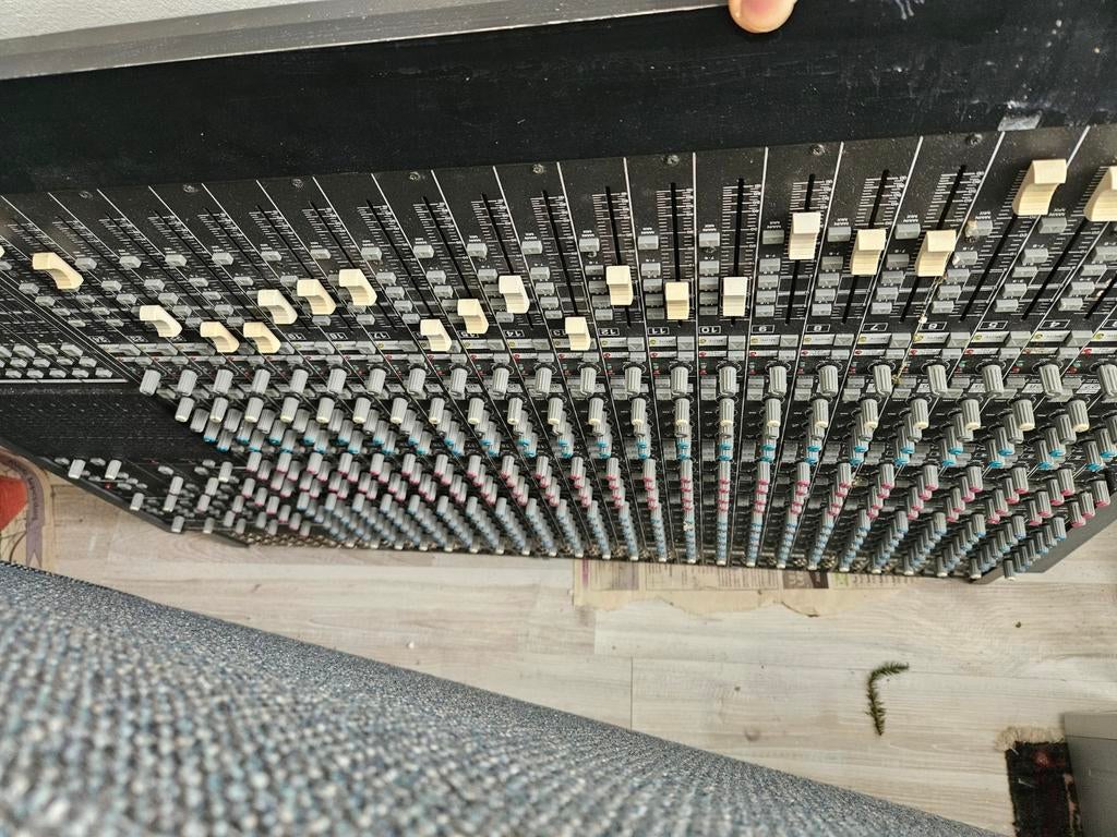 Behringer Eurodesk Mengpaneel - Studio Mixer, Ophalen of Verzenden, ., ., .