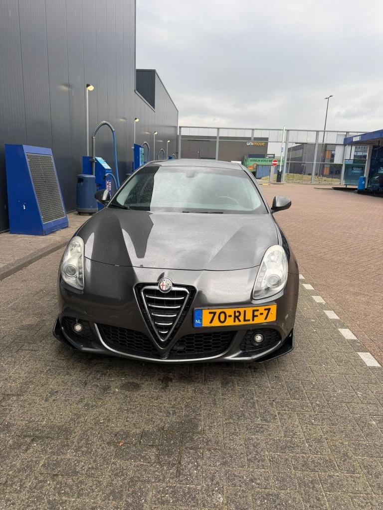 Alfa Romeo Giulietta 1.4 Turbo Multi AIR 2011 Grijs, Voorwielaandrijving, Zwart, 4 cilinders, Adaptive Cruise Control