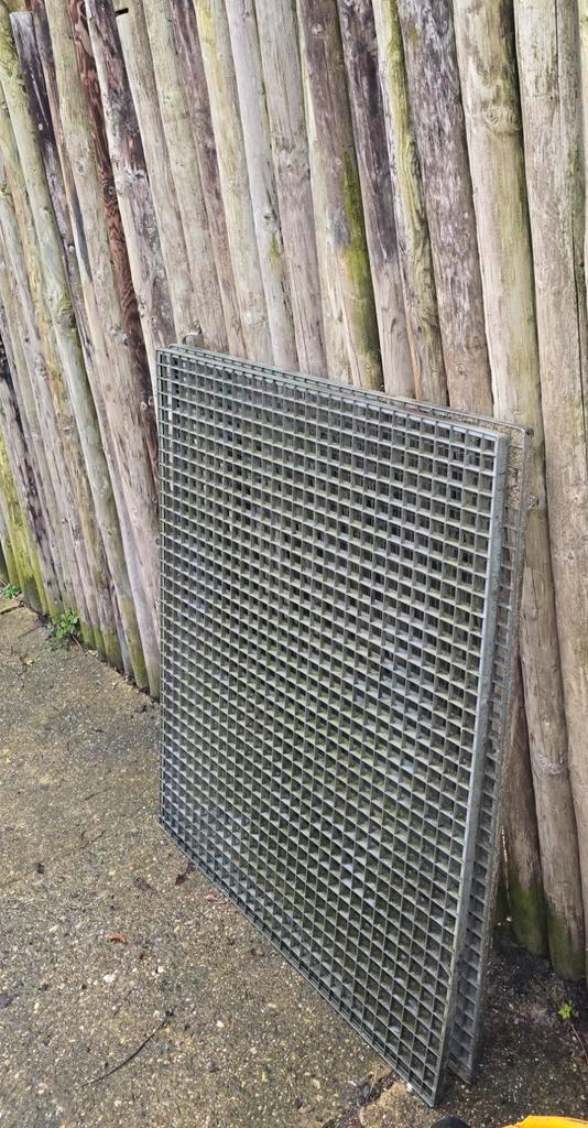 Gegalvaniseerd rooster, afdekrooster, campingrooster, Tuin en Terras, Deurmatten, Gebruikt, Overige materialen, Droogloopmat, Buiten