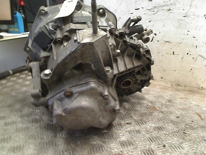 Versnellingsbak Schakel Saab 9-5 Estate (YS3E) 2002, Auto-onderdelen, Saab-de-info@saabgroup.com, Gebruikt, Marienbergstraße  96, Nürnberg 90411, , Duitsland