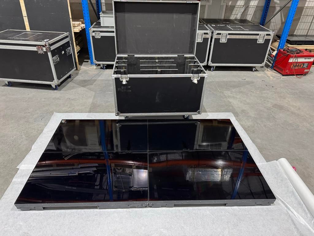 LG video wall full hd, Ophalen, Gebruikt, Licht