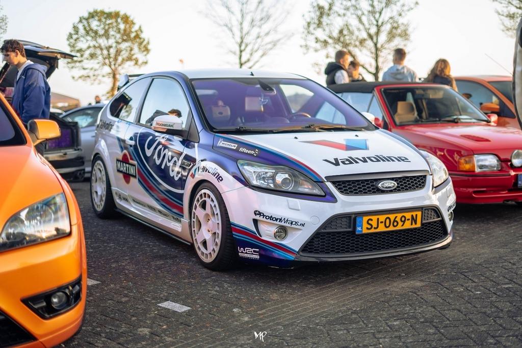 Ford Focus ST 2.5 (320pk/500Nm) – Rally Edition – Verse APK, Auto's, 4 stoelen, 11 km/l, Handgeschakeld, Particulier