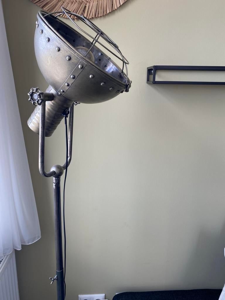 Vloerlamp industrieel, Witgoed en Apparatuur, Zonnebanken en Gezichtsbruiners, Ophalen, Zo goed als nieuw, Zonnebank enkelzijdig