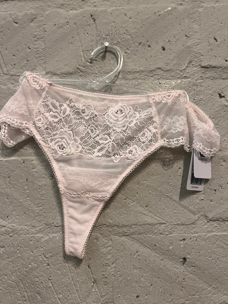 Wacoal string maat XL 42/44 NIEUW!! Nu €15,-, Kleding | Dames, Ophalen of Verzenden, String