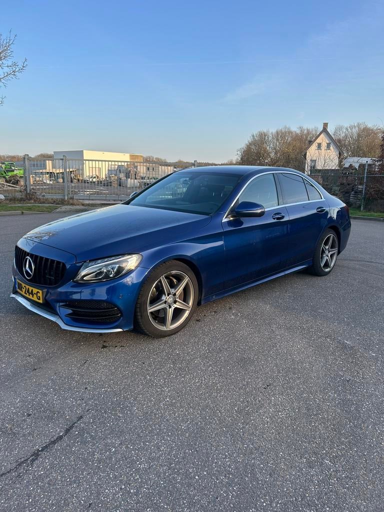 Mercedes-Benz C-Klasse C180 amg 2017 Blauw 181 pk, Automaat, 1800 kg, Zwart, Blauw