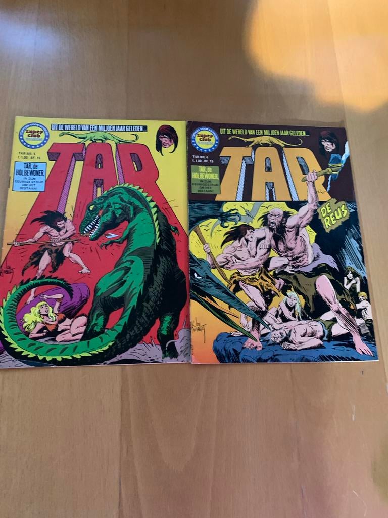 Tar de Holbewoner - Nummers 4 & 5 - Super Club Classics, Boeken, Stripboeken, Meerdere stripboeken, Ophalen of Verzenden, Gelezen