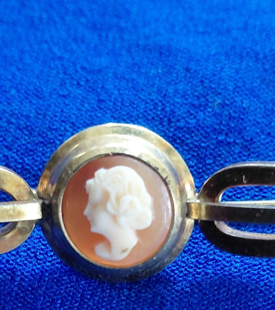 prachtige double broche met camee, 4 tot 7 cm, Gebruikt, Verzenden, Goud