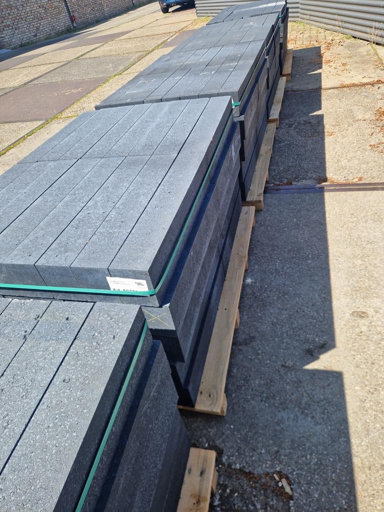15x15x60 stapelblokken linea zwart restpartij, Tuin en Terras, Bielzen en Borders, Ophalen, Overige materialen, Blok, Nieuw