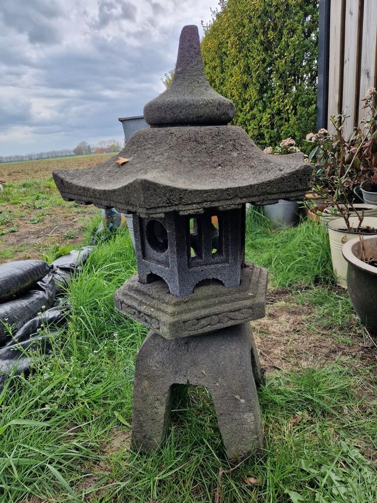 Japanse stenen lantaarn, Tuin en Terras, Ophalen of Verzenden, Gebruikt, Steen, Overige typen