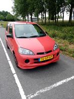 Daihatsu YRV 1.3 joung. Rood.  96000 km ACTIE, 31 €/maand, 4 cilinders, Origineel Nederlands, Handgeschakeld