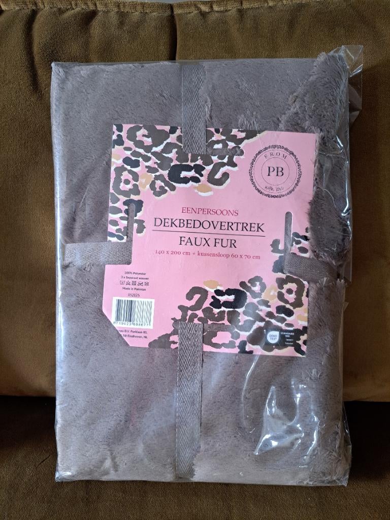 Eenpersoons Dekbedovertrek - Nep Bont, Huis en Inrichting, Eenpersoons, Bruin, Dekbedovertrek, Nieuw