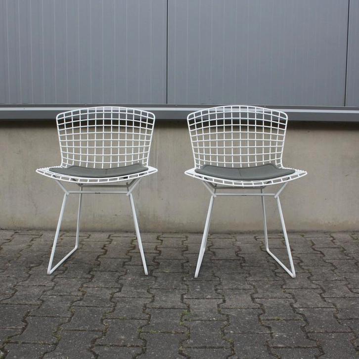 Bertoia Chair model 420 (set van 2), Huis en Inrichting, Stoelen, Gebruikt, Twee, Metaal, Stof, Wit, Ophalen