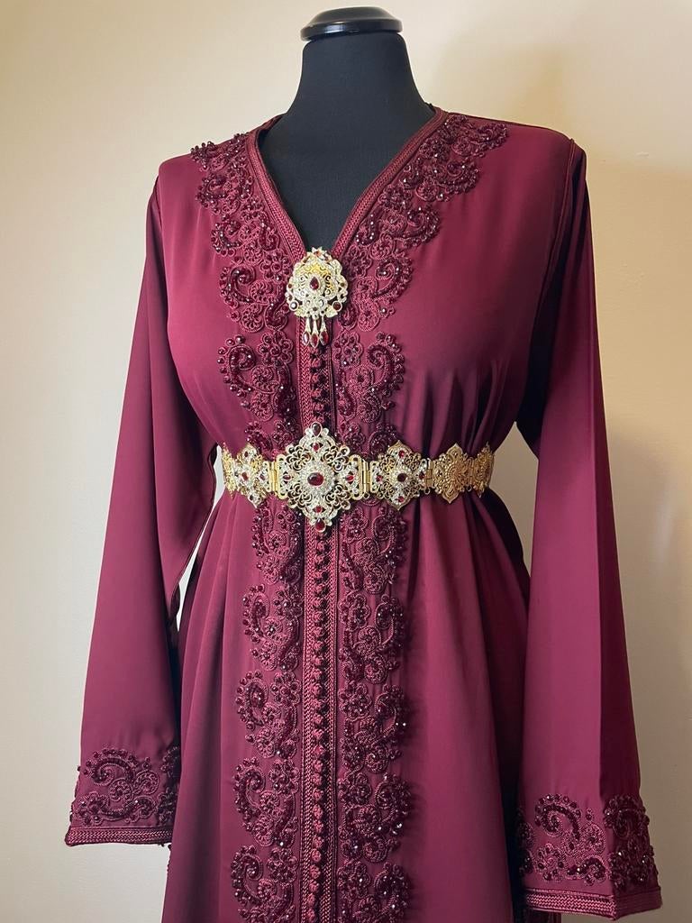 Takchita te huur €50,-, Ophalen of Verzenden, Zo goed als nieuw, Maat 38/40 (M), Overige typen