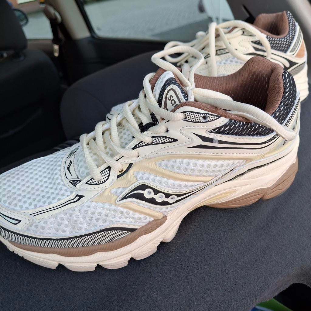Saucony Pro Grid Loop schoenen maat 41 beige, Ophalen of Verzenden