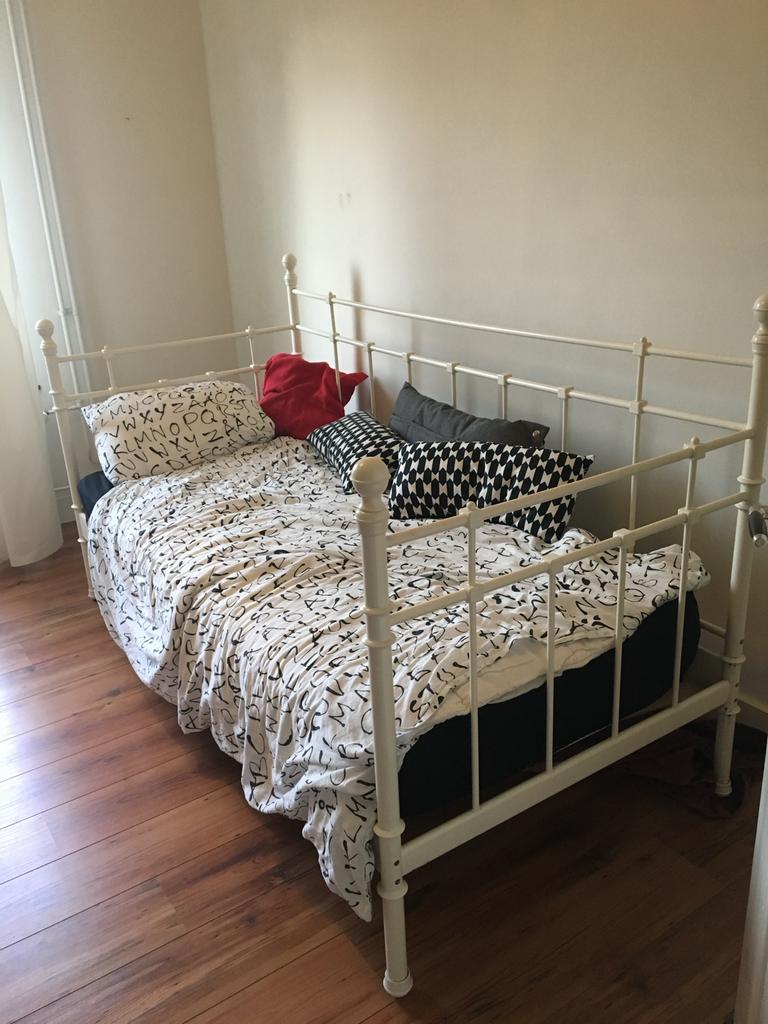 Ikea bedbank wit metaal, Ophalen, Gebruikt, 90 cm, Eenpersoons