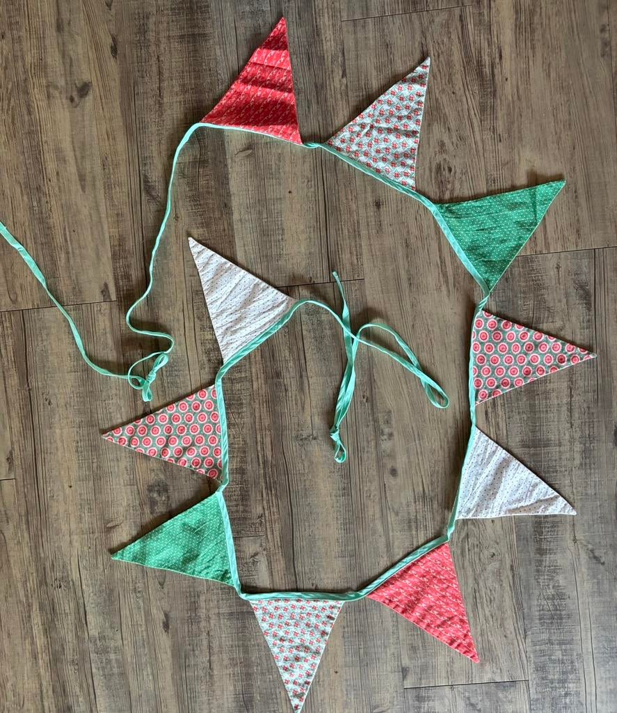 Stoffen vlaggenlijn 480 lang, Ophalen of Verzenden, Zo goed als nieuw, Versiering, Verjaardag