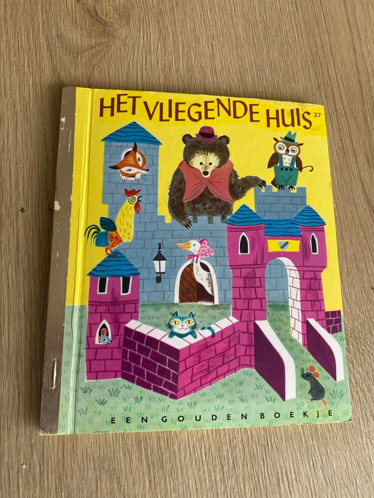 Vintage Gouden Boekje: Het Vliegende Huis (nr. 37), Ophalen of Verzenden, Gelezen, Fictie algemeen